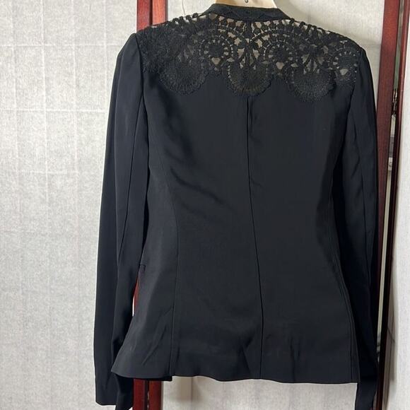 KOBI HALPERIN KAYLEE BLACK LACE  & EMBROIDERY BACK BLAZER SIZE XS - Picture 3 of 12